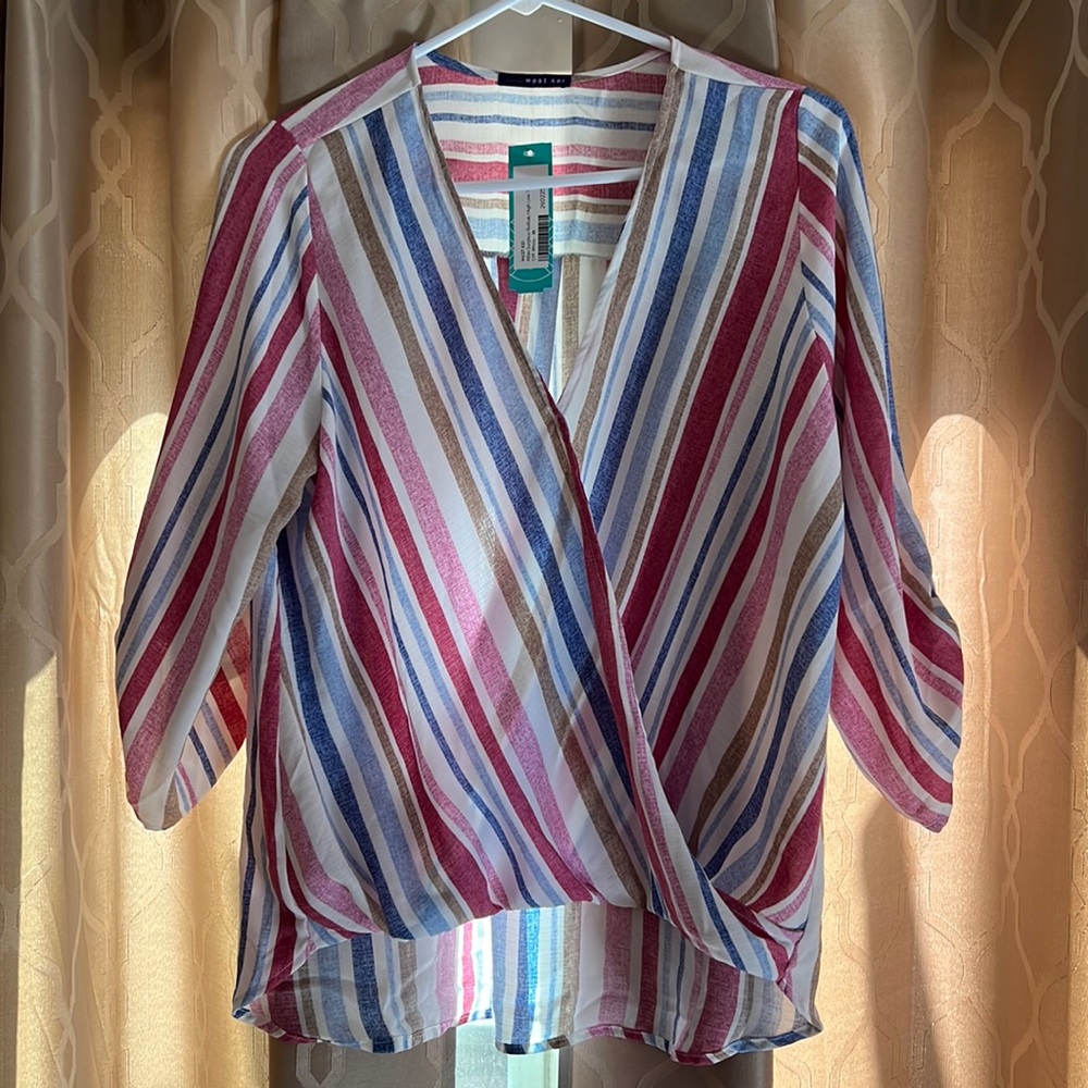 West KEI Allan Surplice Rolltab High Low Top, M